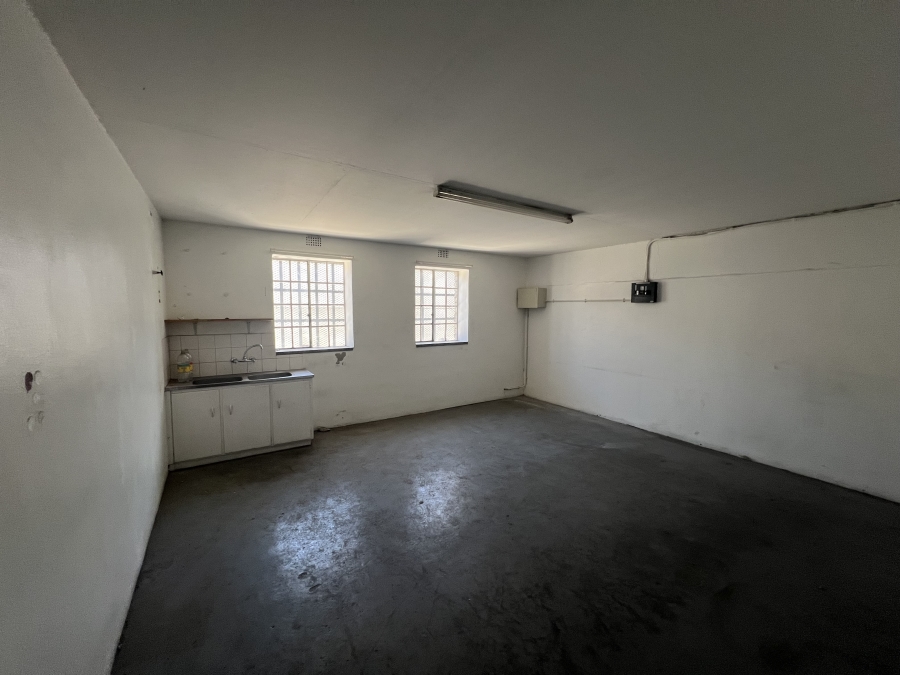 To Let commercial Property for Rent in Beaconvale Western Cape